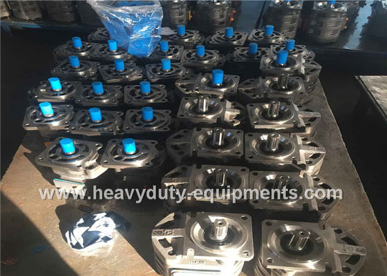 চীন Hydraulic triple gear pump 1010000135 for Zoomlion crane with warranty সরবরাহকারী